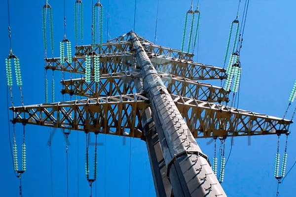 Высота опор освещения в городских пространствах